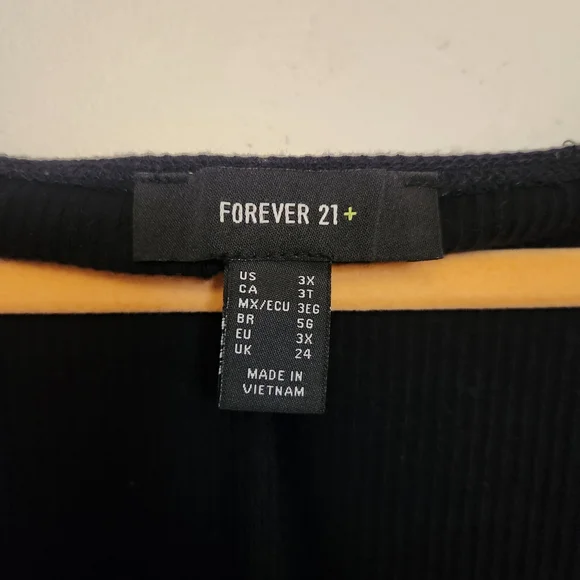 Forever 21 Black Bodysuit - Picture 2 of 3
